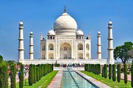 DISCOVER AGRA